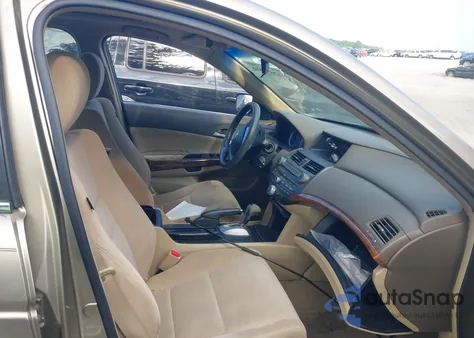 2008 Honda Accord 2.4 Ex z USA, uszkodzony, nr VIN JHMCP26788C038691